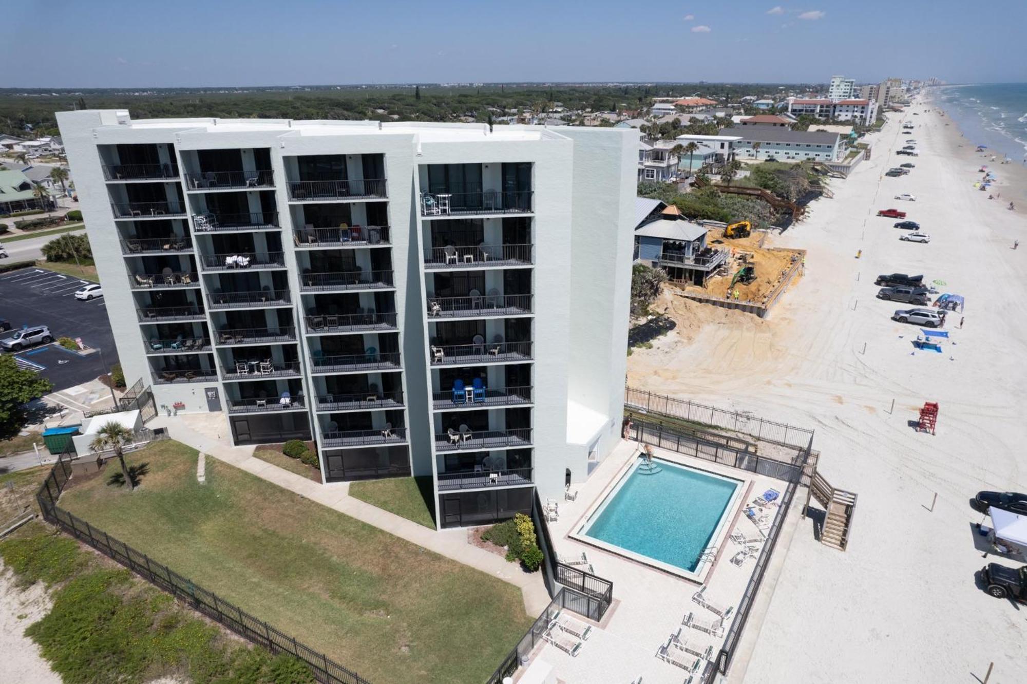 Ocean View With A Beachfront Pool At Ocean Trillium Condo ~ 702 New Smyrna Beach Exterior foto