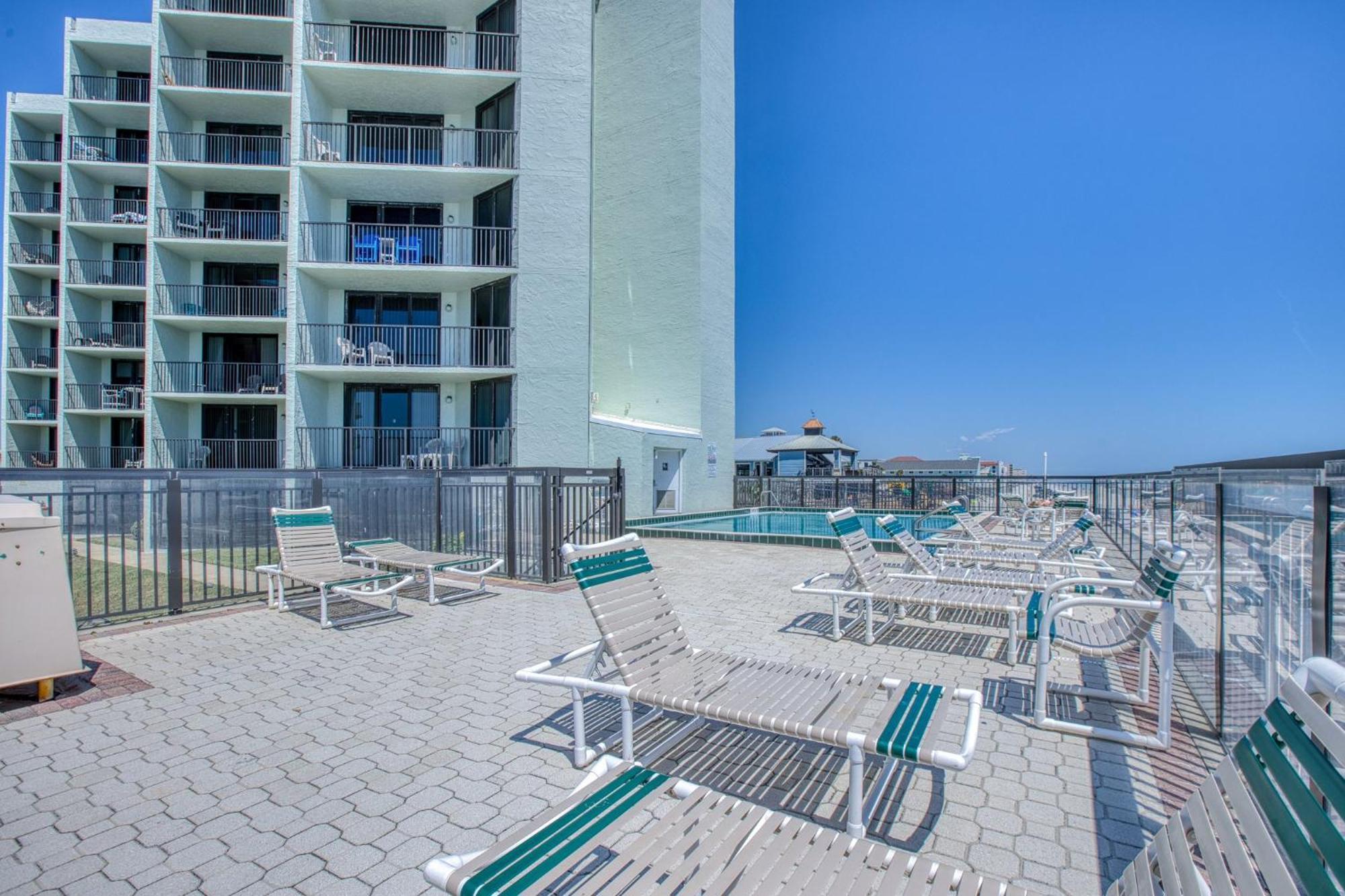 Ocean View With A Beachfront Pool At Ocean Trillium Condo ~ 702 New Smyrna Beach Exterior foto