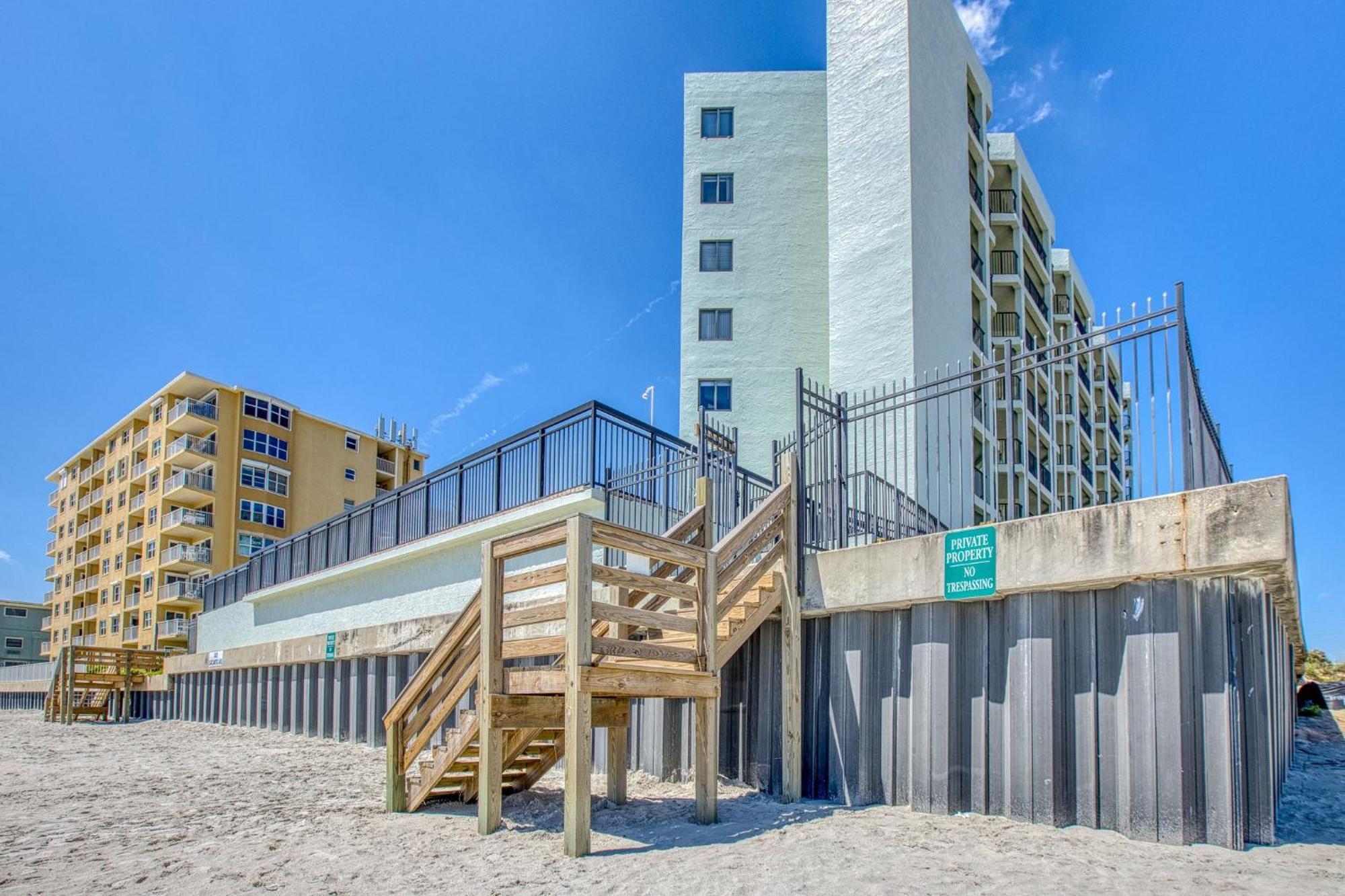 Ocean View With A Beachfront Pool At Ocean Trillium Condo ~ 702 New Smyrna Beach Exterior foto