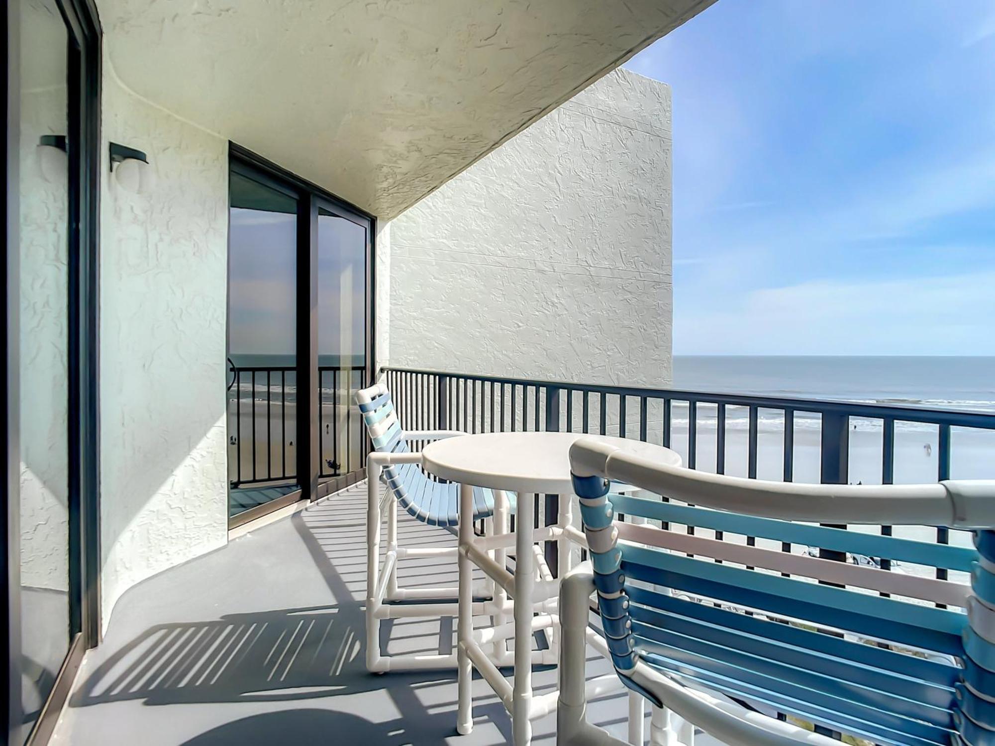 Ocean View With A Beachfront Pool At Ocean Trillium Condo ~ 702 New Smyrna Beach Exterior foto